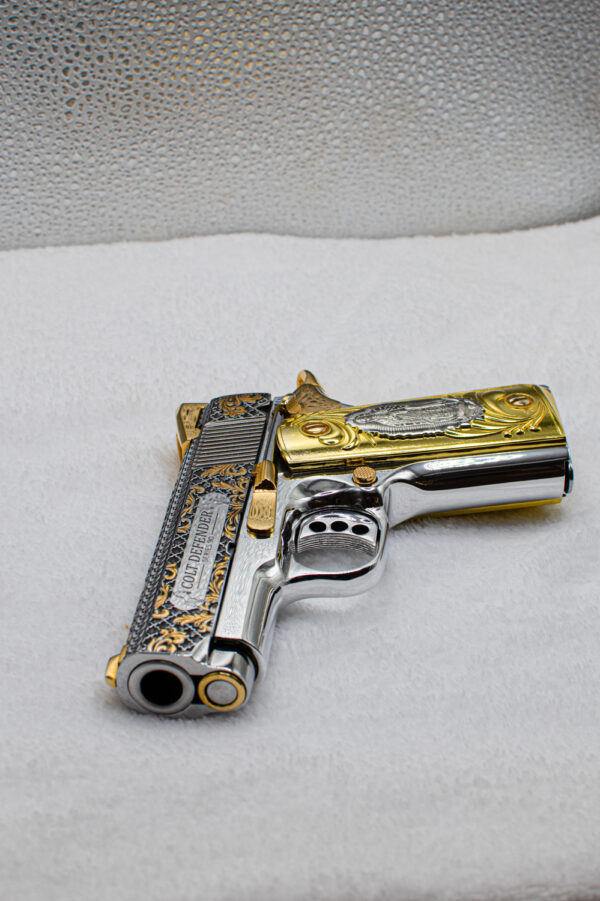 Colt 1911 defender 45 ACP - Image 9