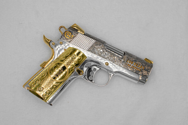 Colt 1911 defender 45 ACP. - Image 5