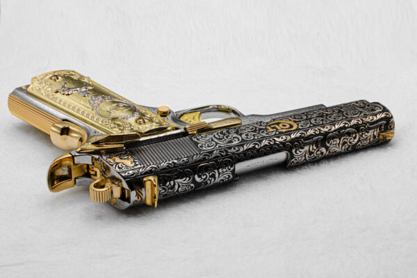 Colt 1911 commander 45 ACP. - Image 4