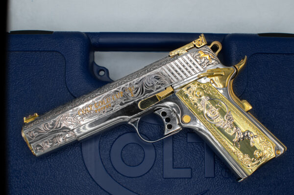 Colt 1911 government Gold Cup 45 ACP