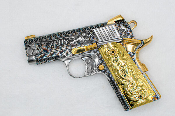 Colt 1911 COMPACT 45 ACP.