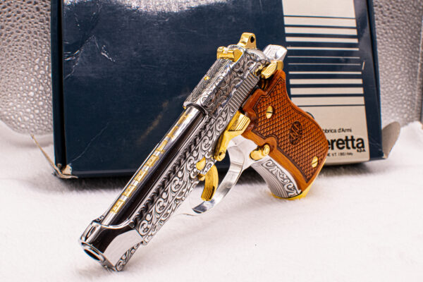 Beretta 84 Cheetah . 380 ACP.