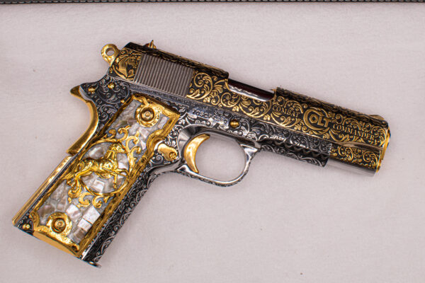 Colt 1911 combat commander 45 ACP - Image 7