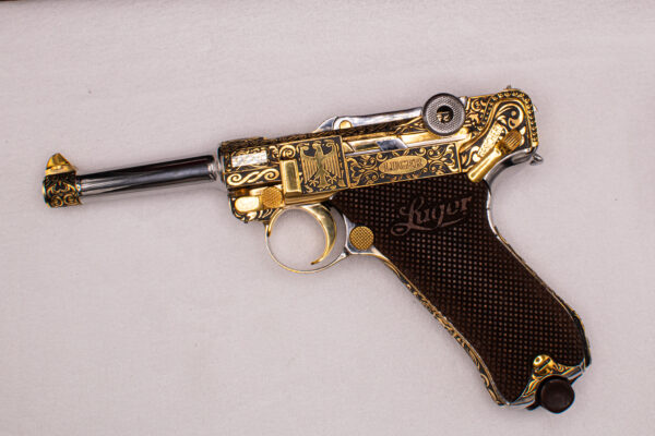 Luger P08. DWM cal 30 luger